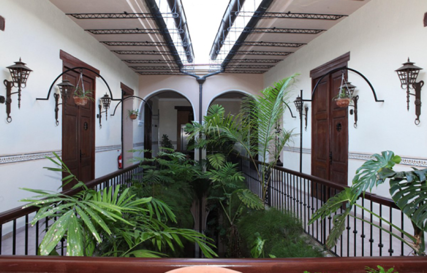Hotel Los Frailes