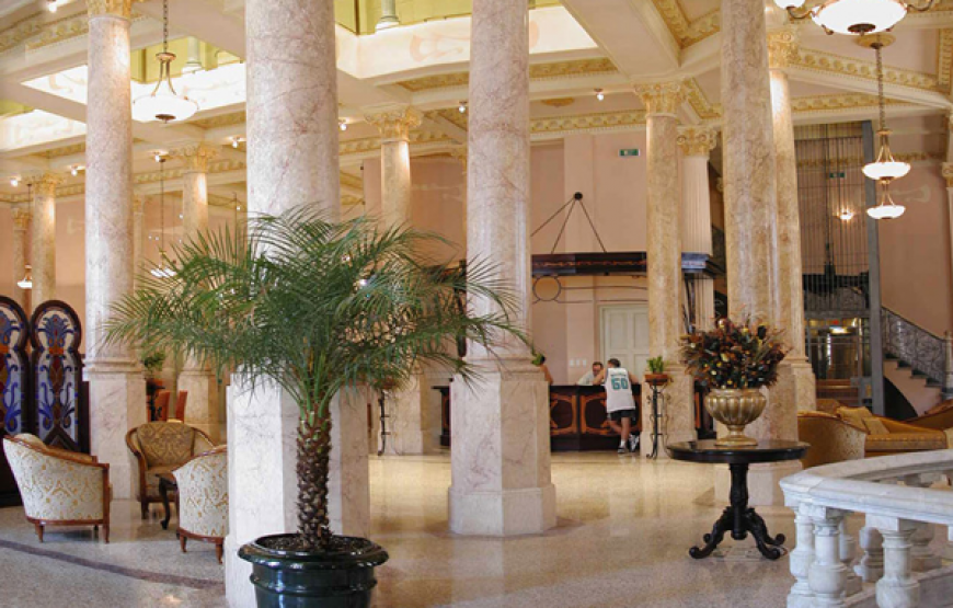Hotel Raquel