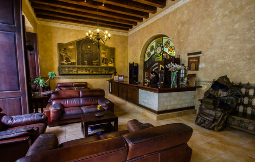 Hotel Los Frailes