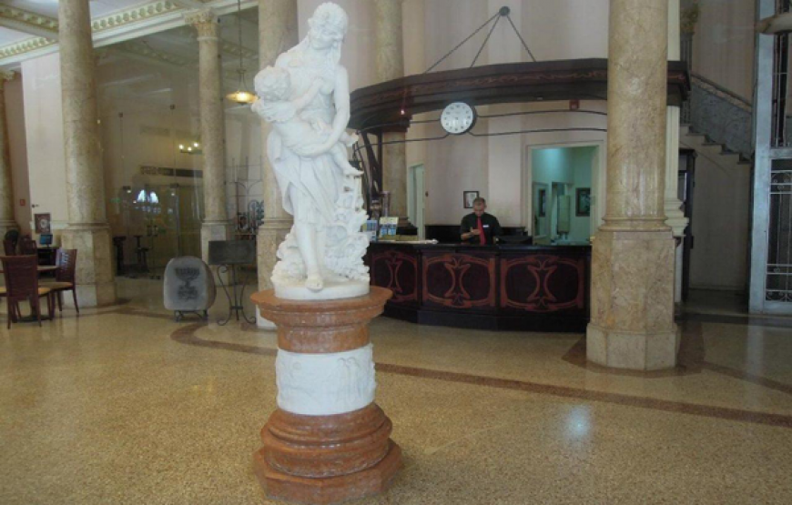 Hotel Raquel