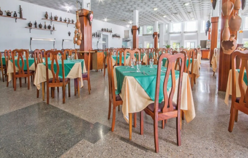 Hotel Marazul