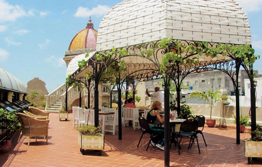 Hotel Raquel