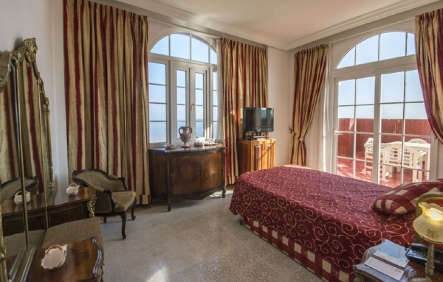 SGL Roc Plus Room