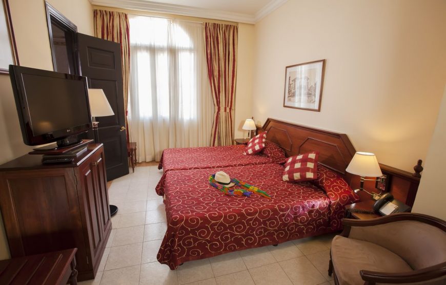 DBL Roc Plus Room