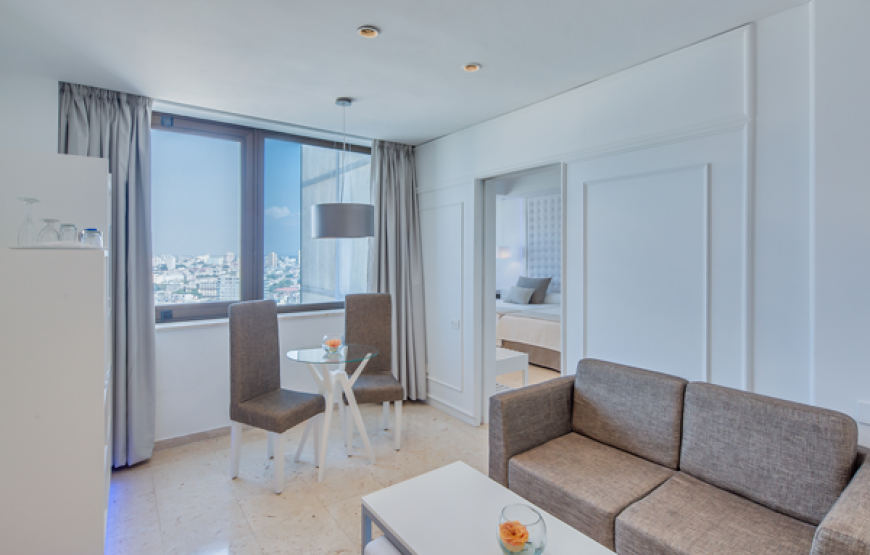 SGL Grand Suite Room